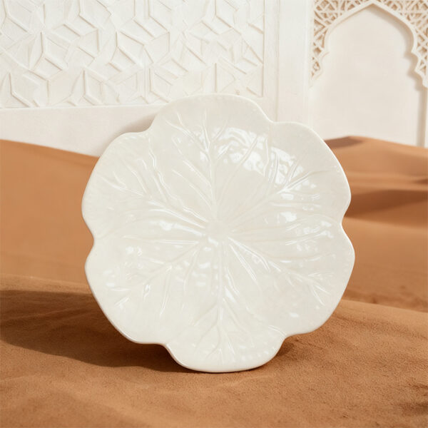 Wholesale Ceramic Plate with Cabbage Series Relief Patterns, Custom Restraunt Dinnerware - Image 3