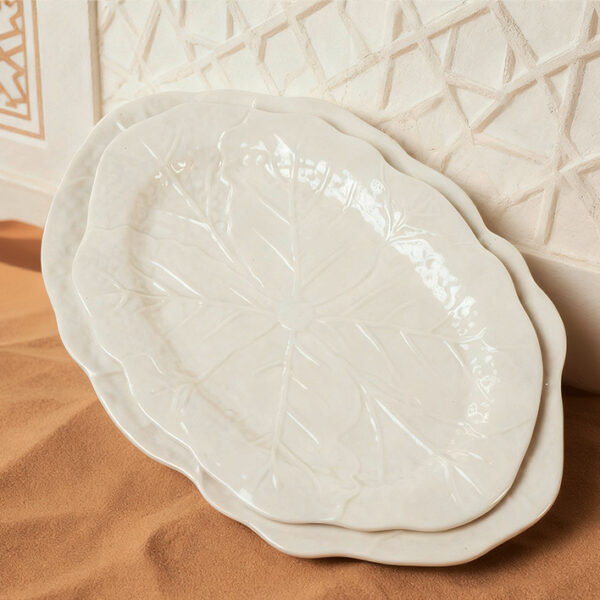 Wholesale Ceramic Plate with Cabbage Series Relief Patterns, Custom Restraunt Dinnerware
